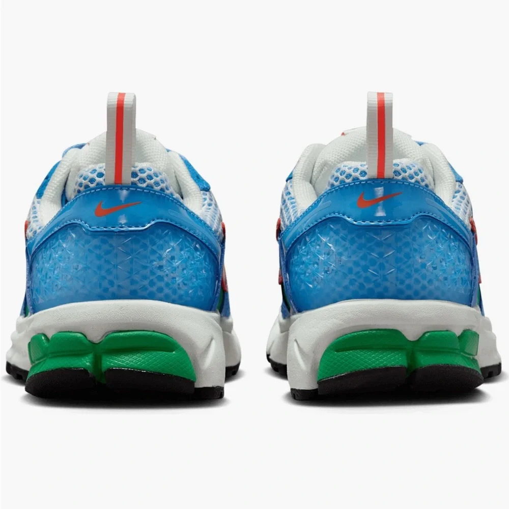 NIKE - Vomero 5 BG, Size: 8.5 Women’s / 7 Youth